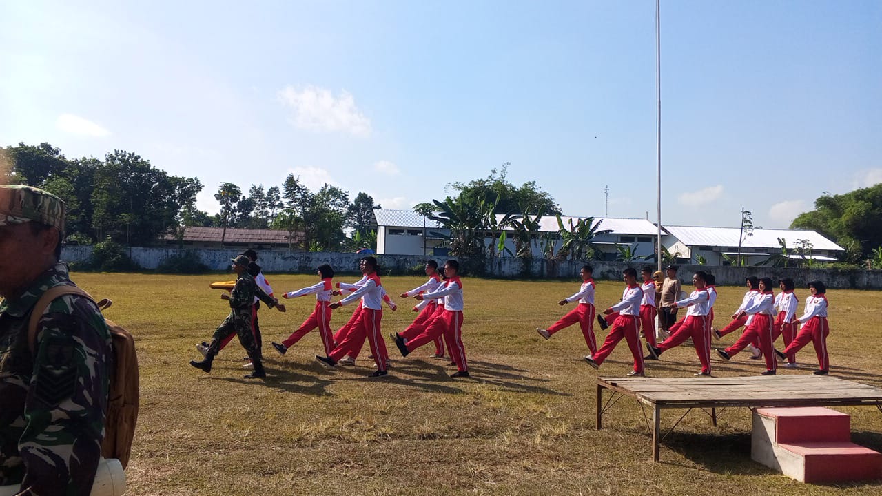 Latihan Intensif Paskibraka Kecamatan Sukodono Jelang HUT ke-80 RI